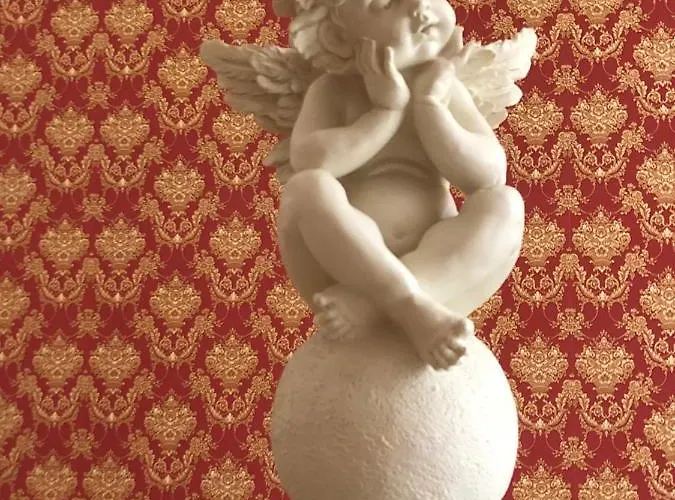 Nest Versailles - Unique Louis Xiv Decoration - Calm Location Right In Center Bed & Breakfast 3*