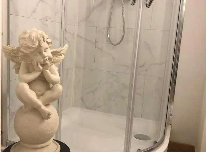 Bed & Breakfast Nest Versailles - Unique Louis Xiv Decoration - Calm Location Right In Center